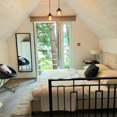 Jw Mazury Wakacyjne Nad Jeziorem-dom Orzel 別荘 Waplewo (Olsztyn)